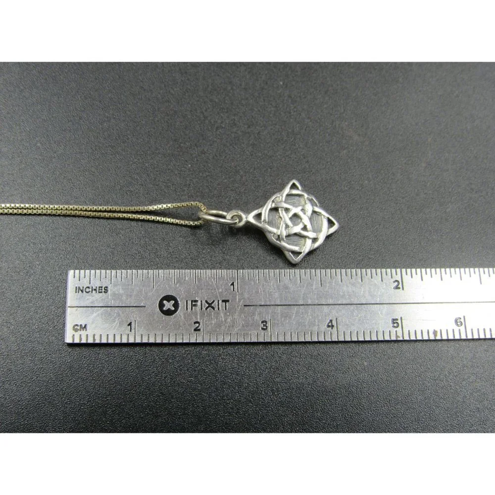 18" Sterling Silver Small Celtic Pattern Pendant Necklace Vintage Minimalist - Picture 5 of 6